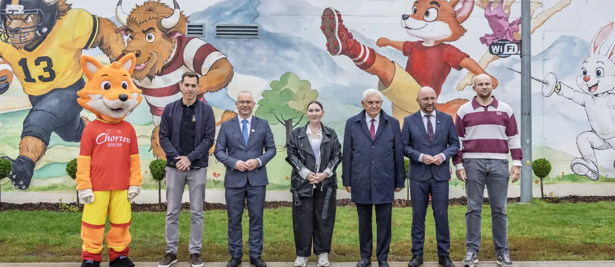 Nowy mural promujący sport w Chorten Arenie w Białymstoku