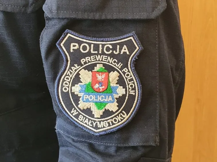 Zatrzymanie mężczyzny, który groził policjantowi nożem